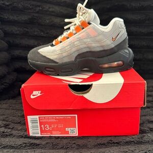 Nike Air Max 95 Kids Sneakers - Gray and Orange